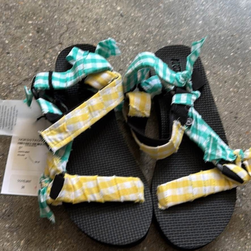 Arizona Love Checkered Slippers - Yellow and Green